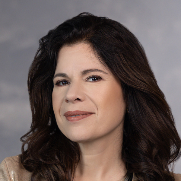 Ana María Martínez